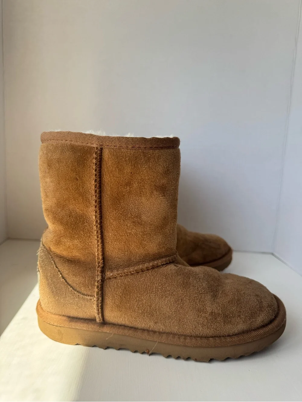 Uggs Chestnut Suede Lined Short Boots